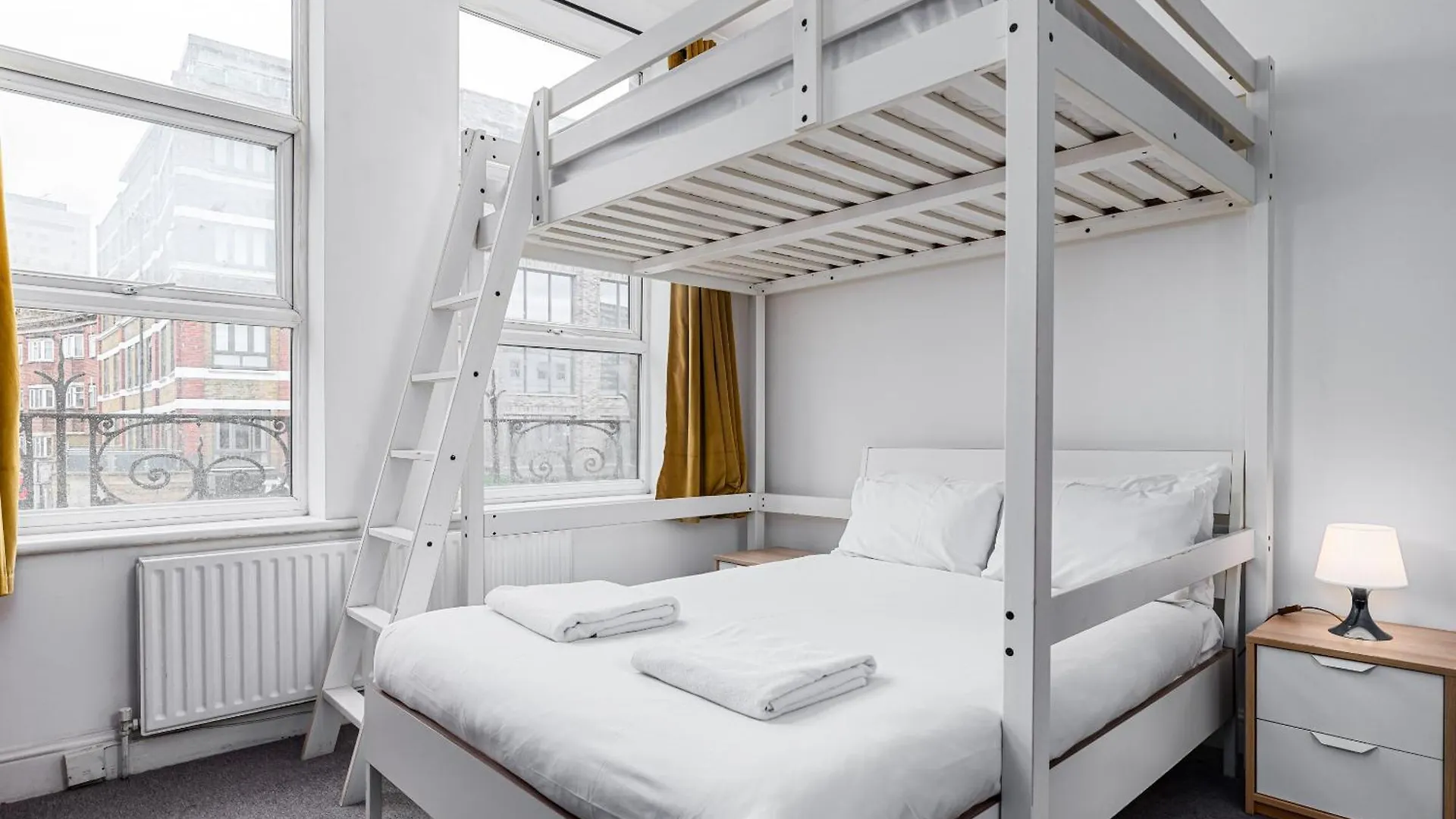 Bed & Breakfast Ryam Suites London