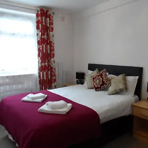 Hotel Metro House Star