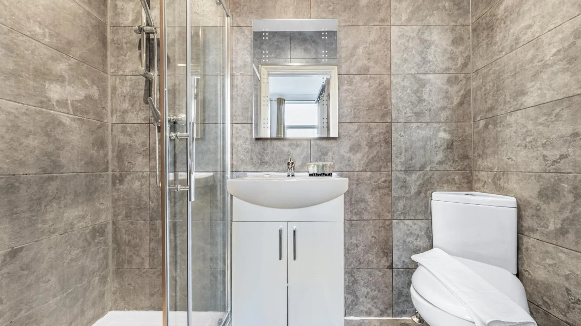 Ryam Suites London